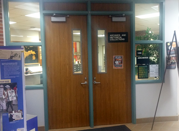 Entrance to Archives Office