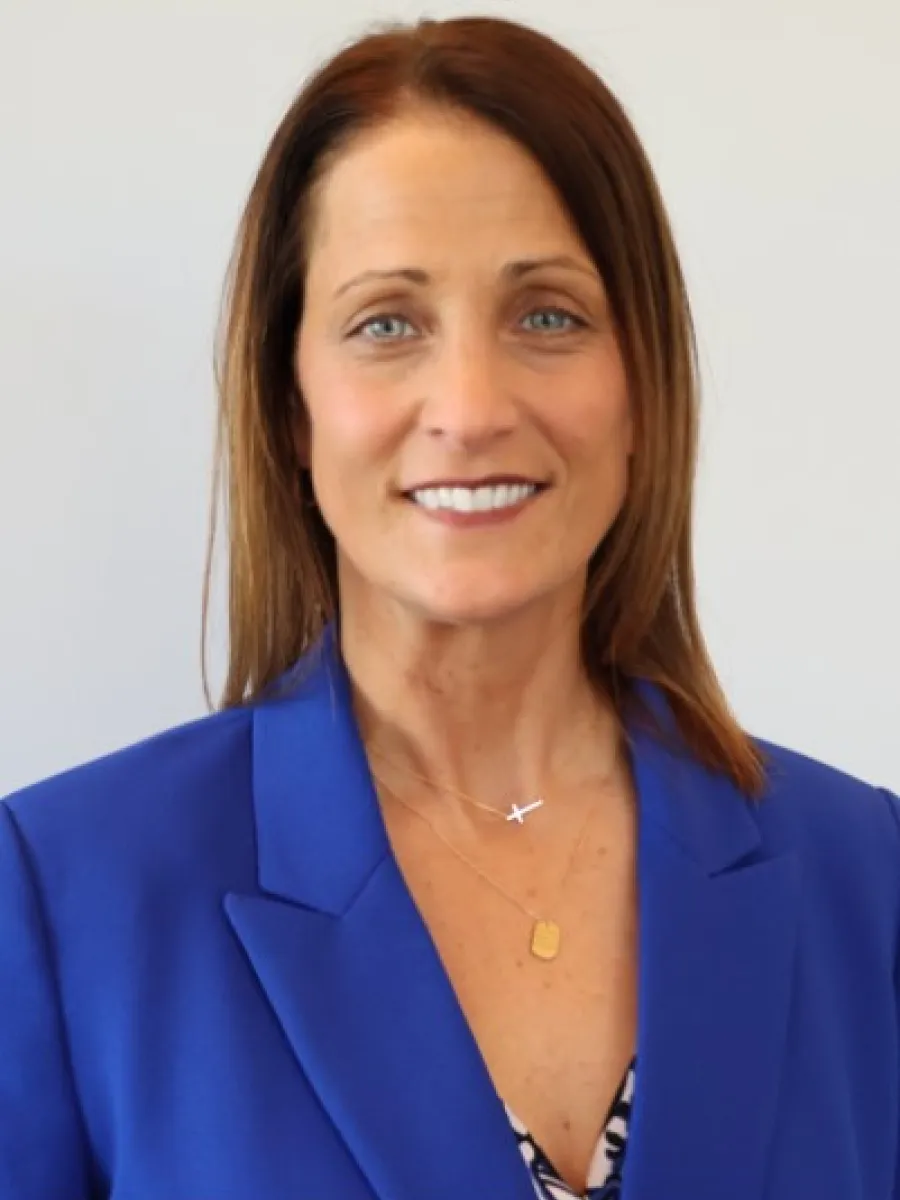 Nichole Fisher Headshot