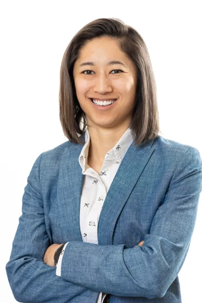 Rachel Raak headshot