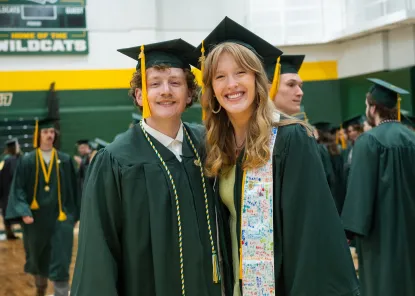 Student wearing an education stoll