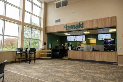 Full view of Temaki store front 