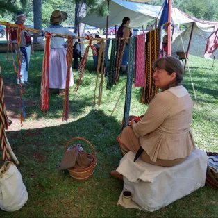 Voyageur Encampment crafts