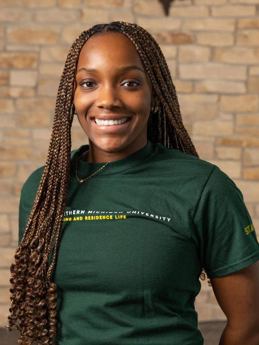 Mikayla De Sovza headshot