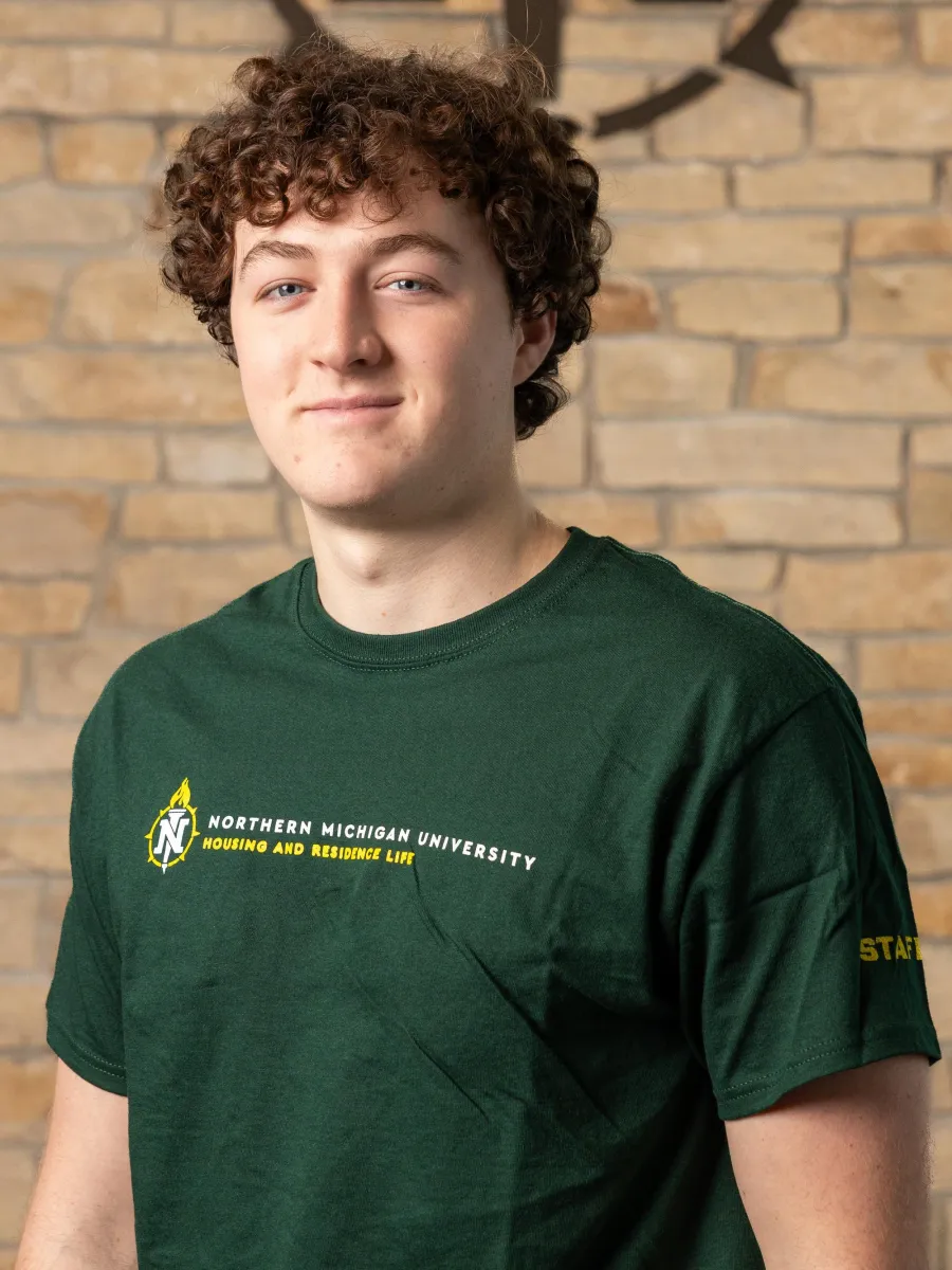 Leo Mathews headshot