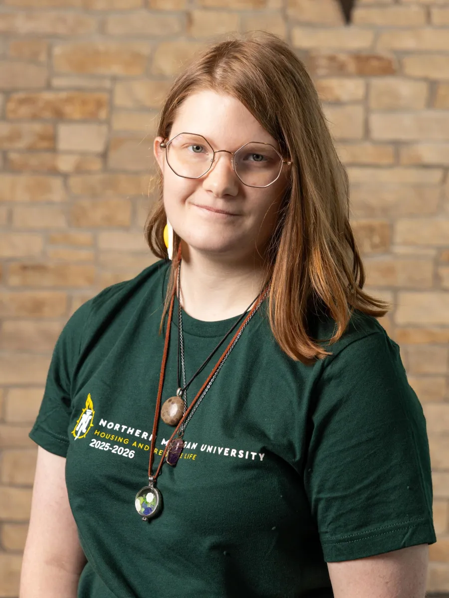 Julia Nelson headshot