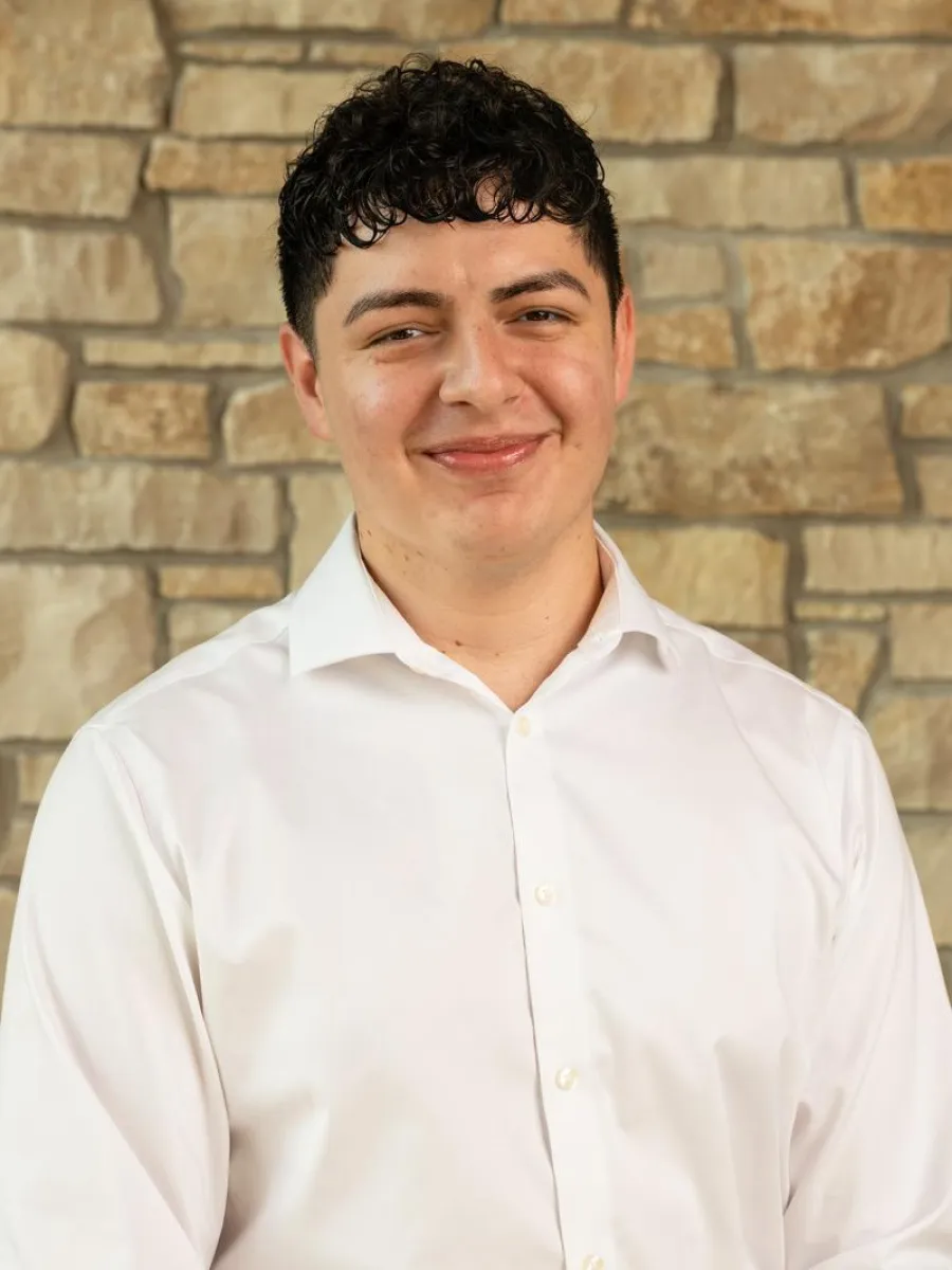 Head Shot Of Aidan Mondo