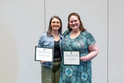 Distinguished Team Award Winner: Benefits Online Team. Names of team members are listed below this photo.