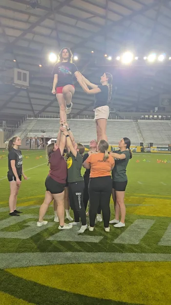 Stunt formation in Dome