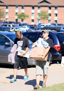 NMU Student Moving into Dorms