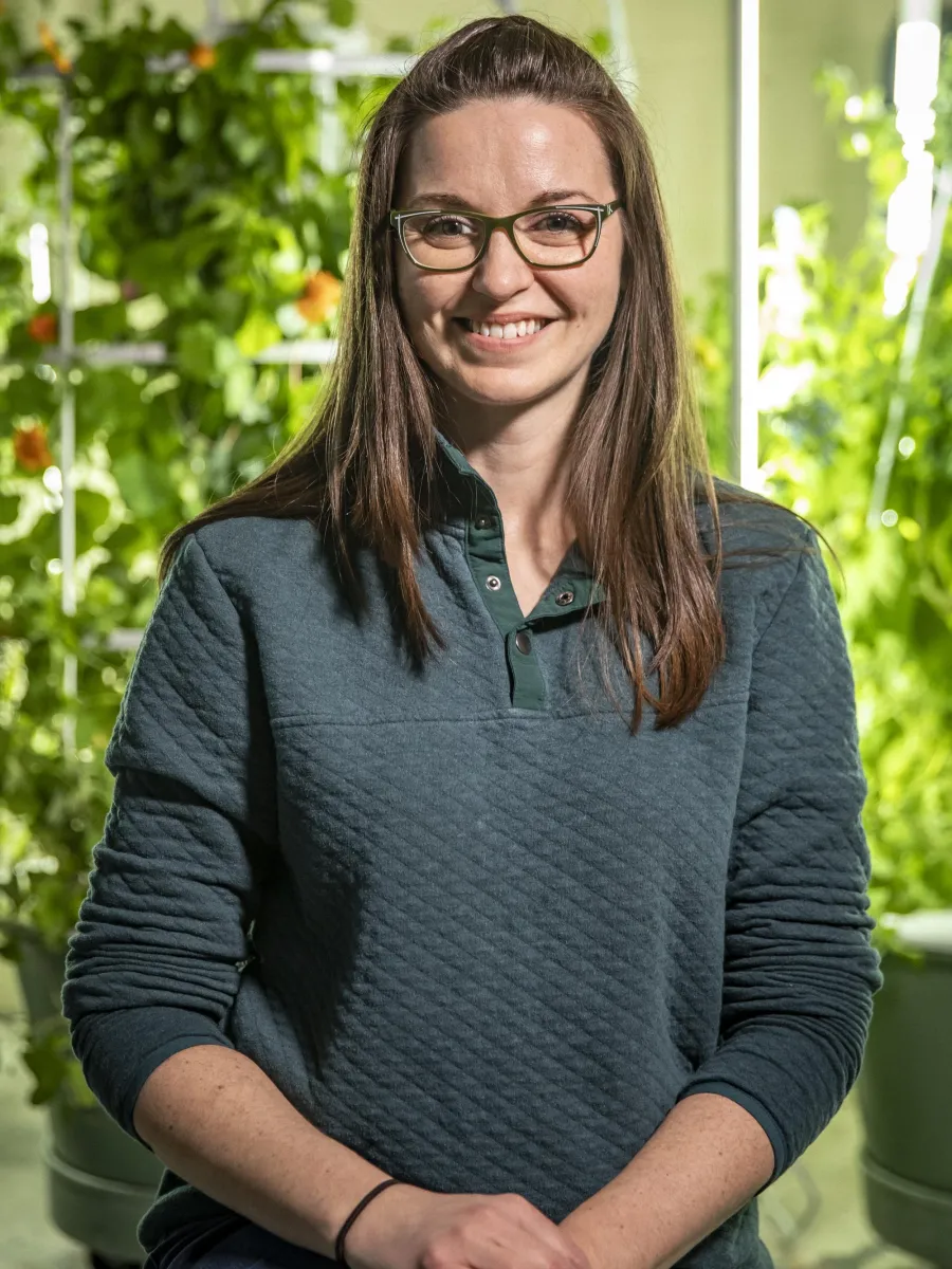  Kari Farkas-Lasich
