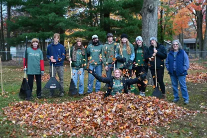 Students volunteering for Make A Difference Day