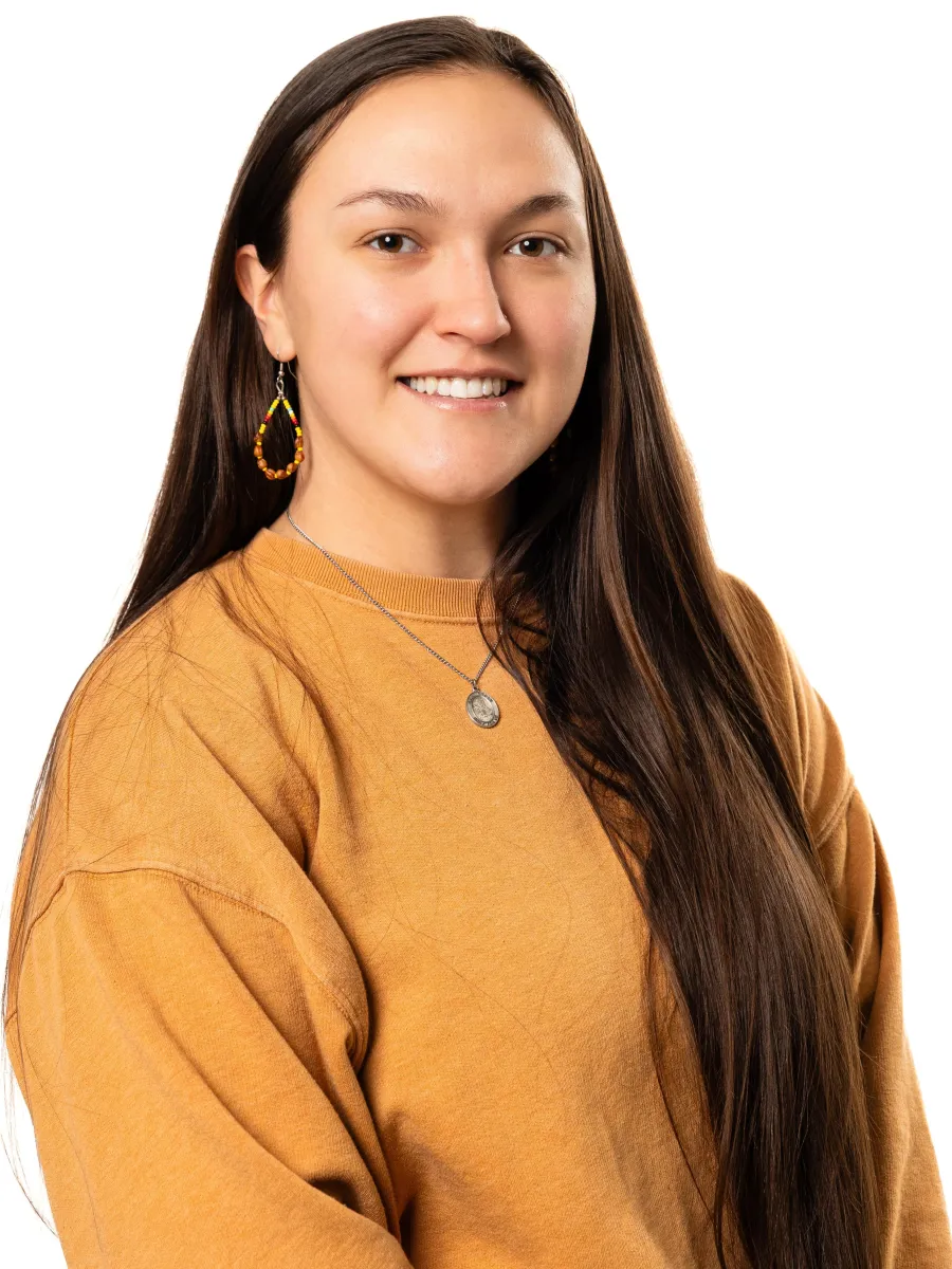 Andie Balenger Headshot