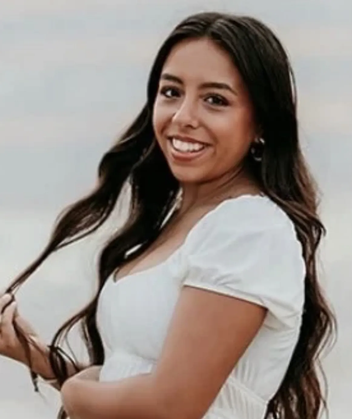 Alexandra Luna Headshot